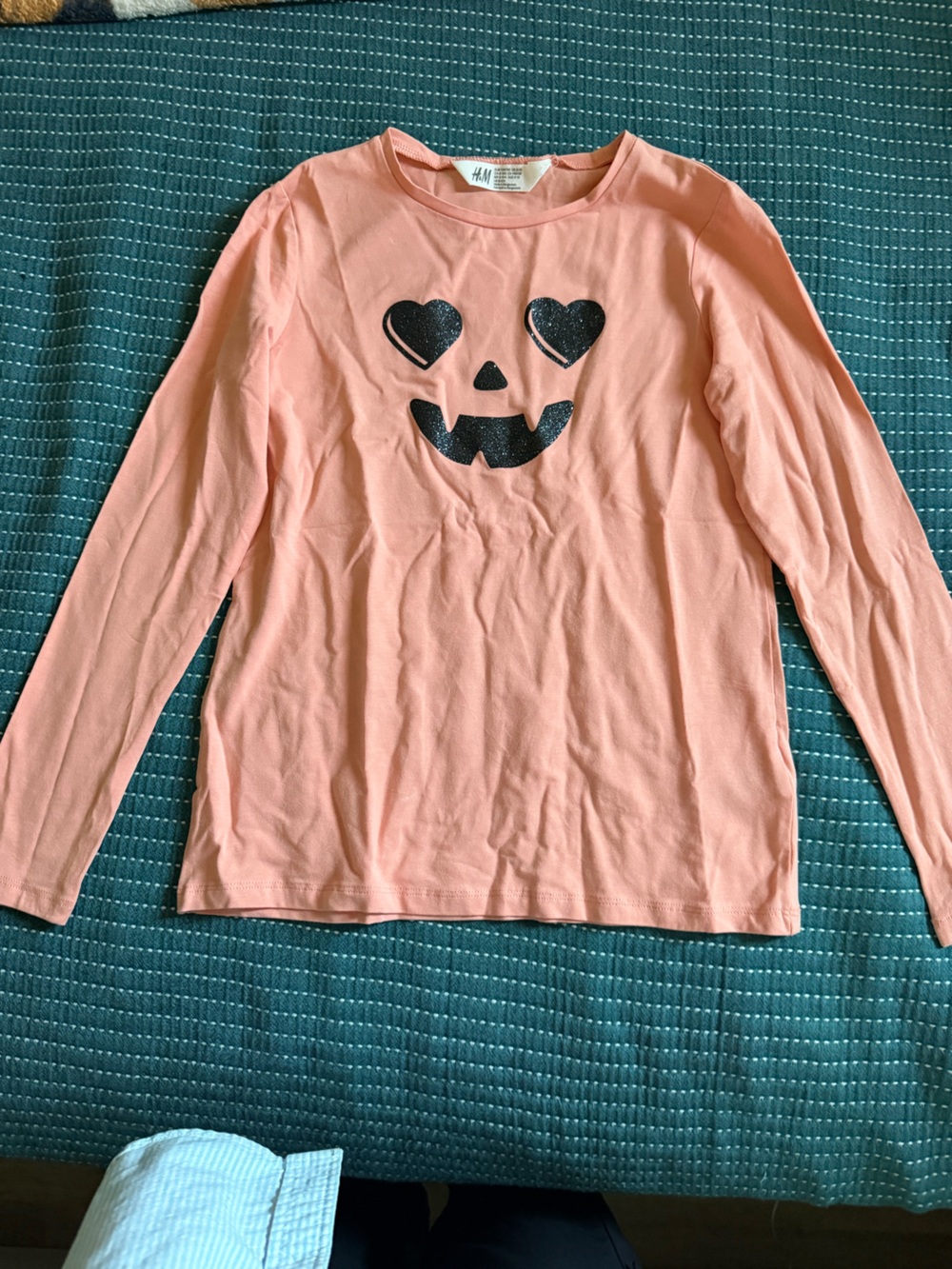 H&M Pink Long Sleeve Tee with Glittery Black Heart-Eye Pumpkin Face